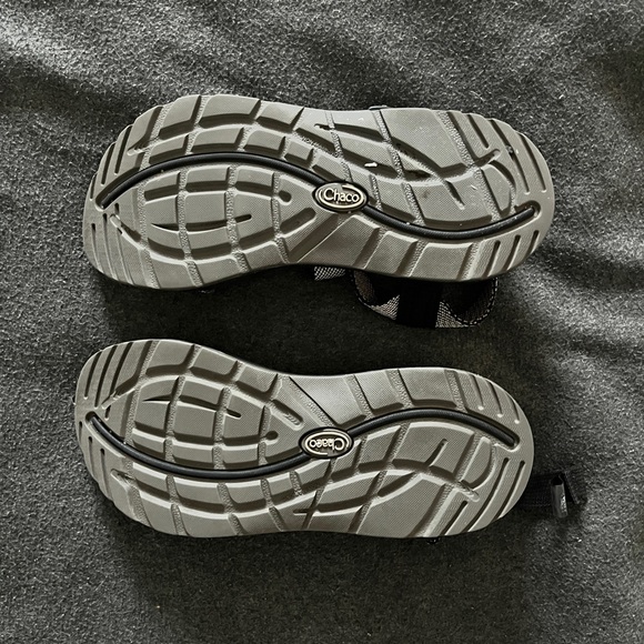 Chaco | Z Cloud 2 women’s sandals size 8 excite black and white with toe strap - Picture 5 of 5